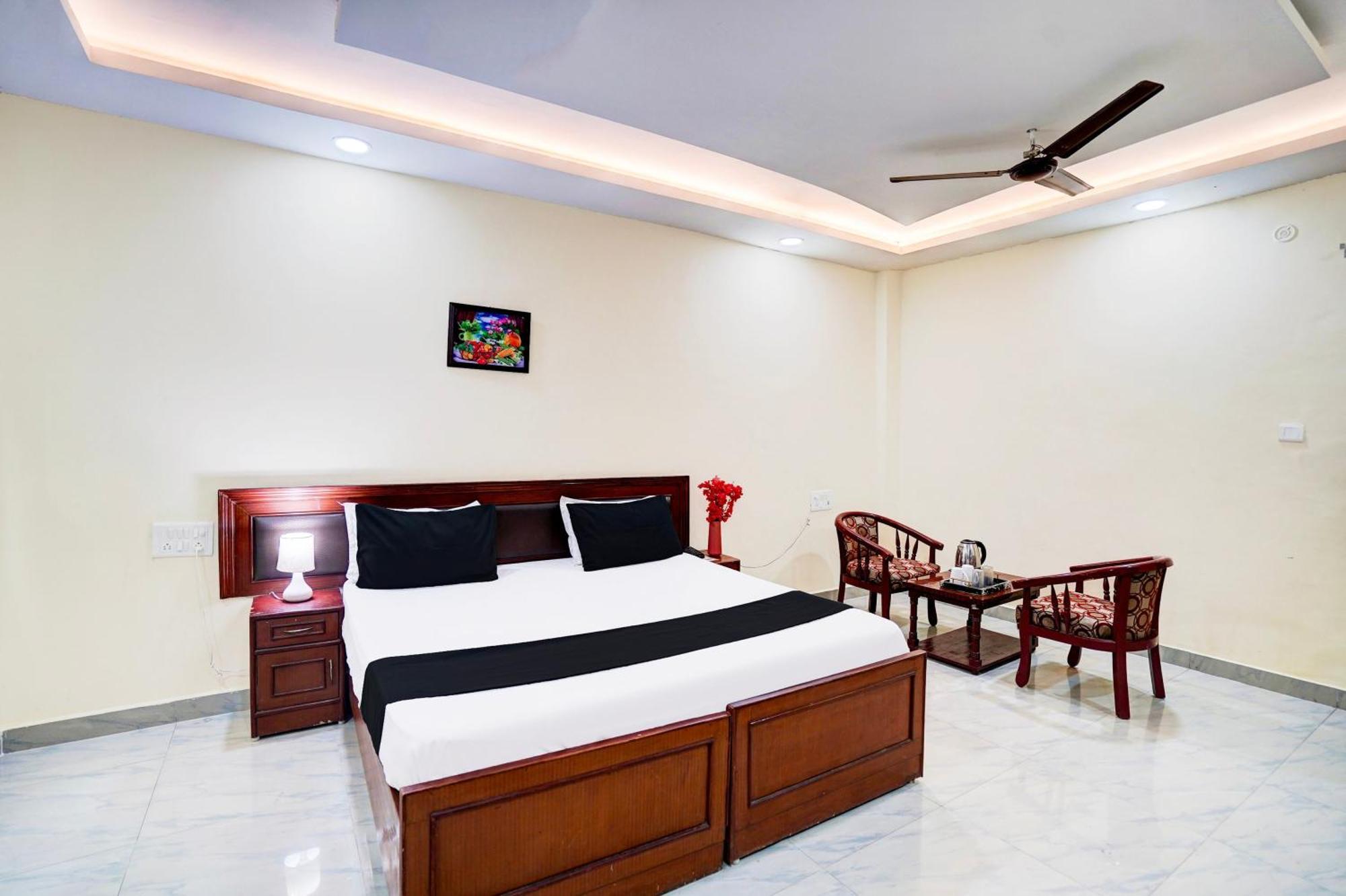 Hotel O Nova Resorts & Luxury Farm Raebareli Eksteriør billede